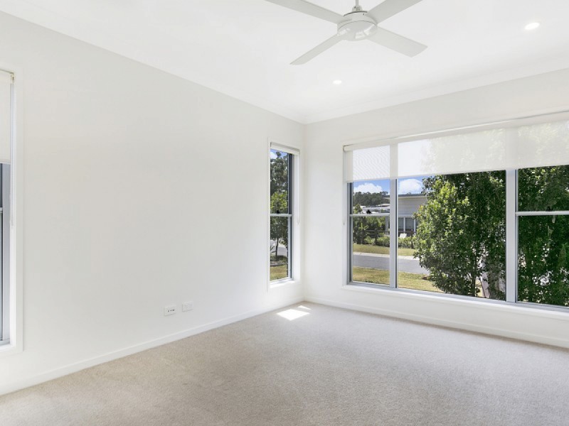 1 Mapleton Crescent, Capalaba QLD 4157