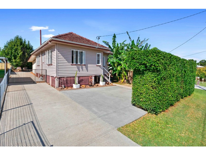 19 MacKenzie Street, Manly West QLD 4179