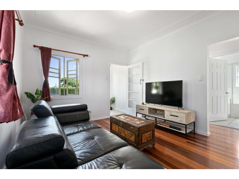 19 MacKenzie Street, Manly West QLD 4179