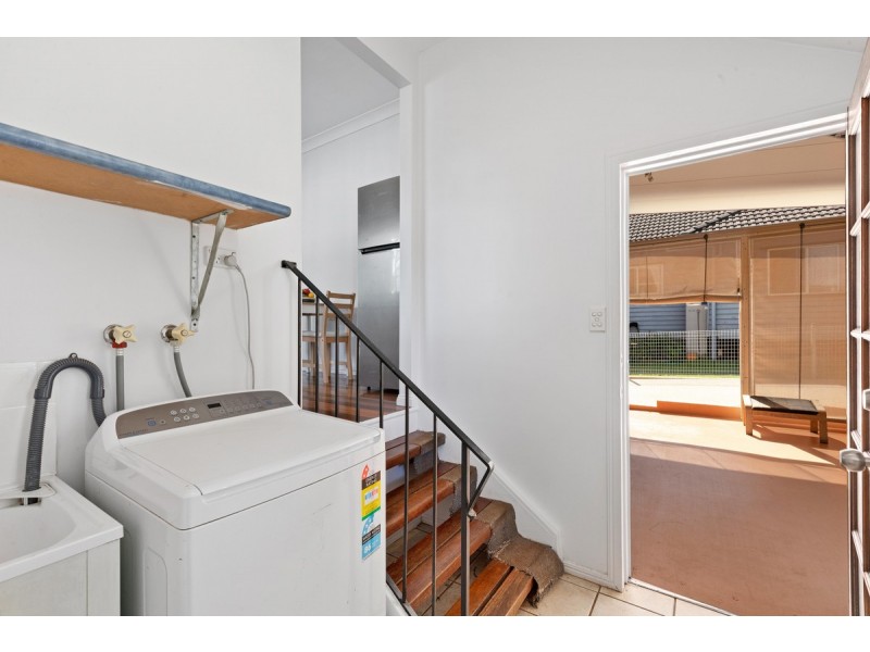 19 MacKenzie Street, Manly West QLD 4179