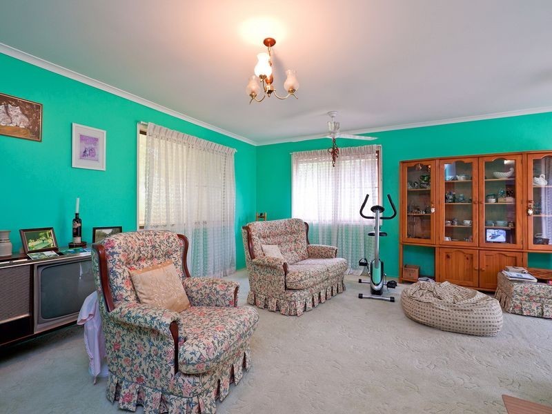 15 Charles Street, Birkdale QLD 4159