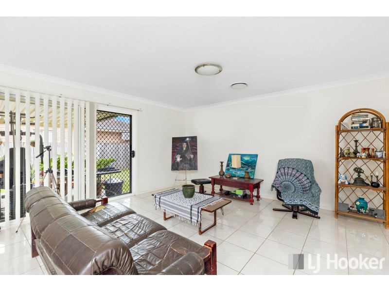 76 Ebony Crescent, Redland Bay QLD 4165