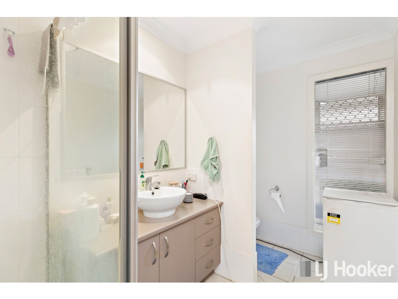 76 Ebony Crescent, Redland Bay QLD 4165