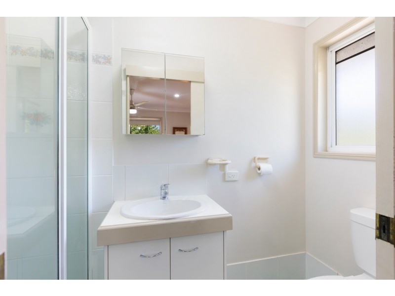 16 Spruce Avenue, Victoria Point QLD 4165