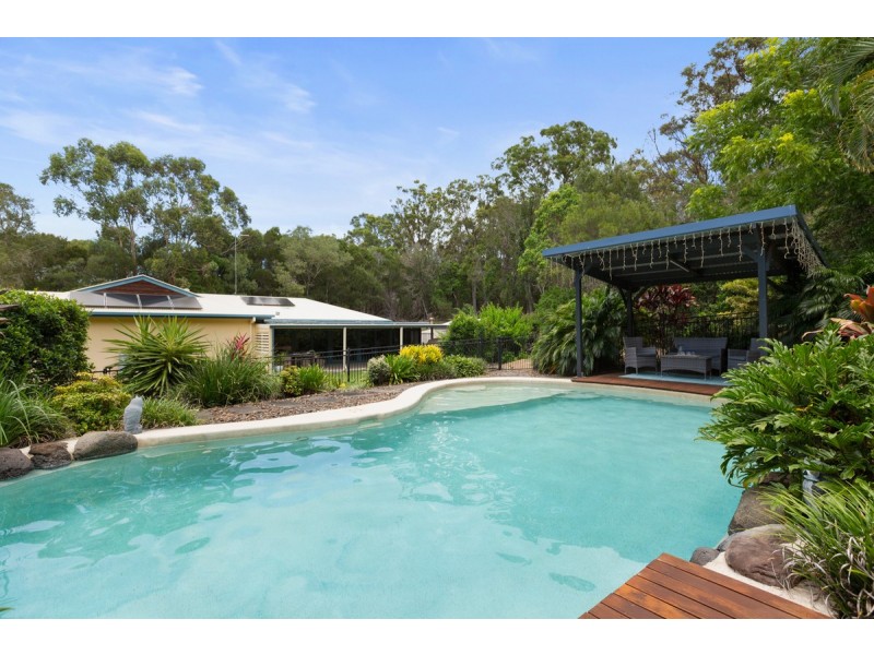 7 Viola Drive, Redland Bay QLD 4165