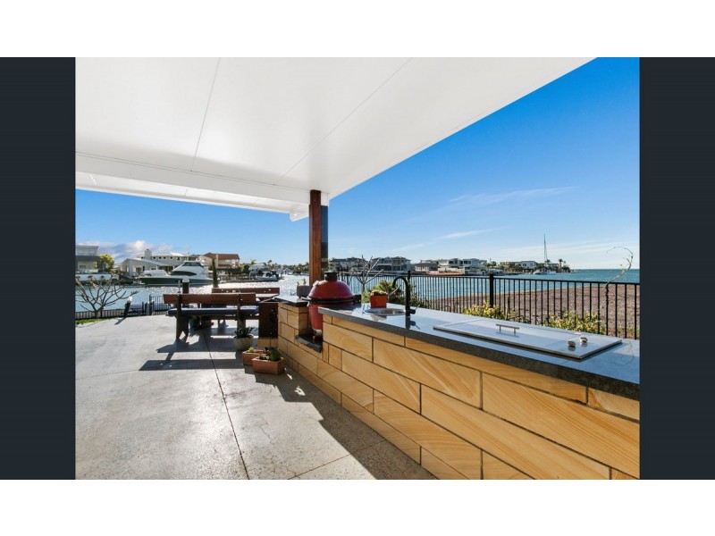 6 Bonaventure Court, Cleveland QLD 4163