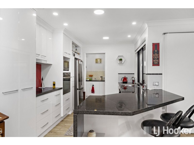 4 Victory Place, Birkdale QLD 4159