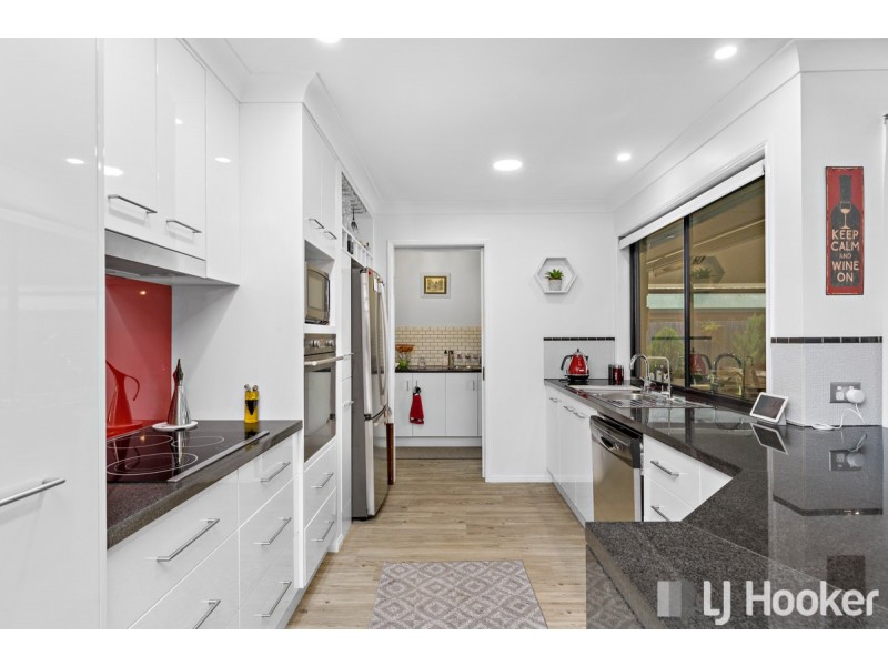 4 Victory Place, Birkdale QLD 4159