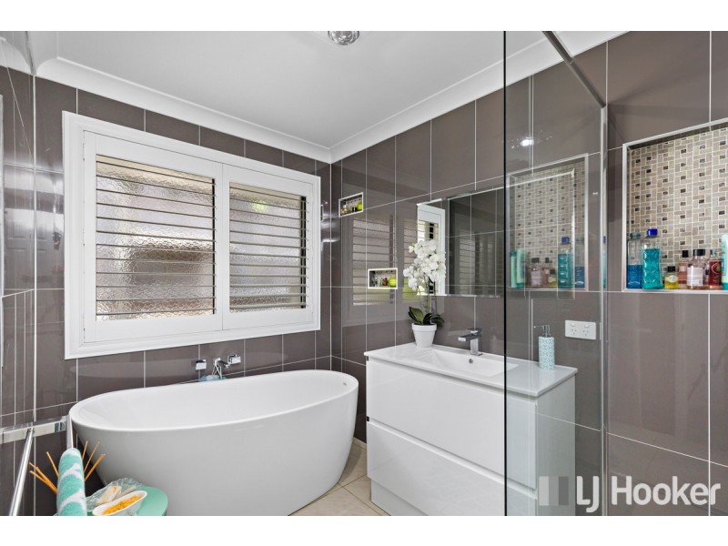 4 Victory Place, Birkdale QLD 4159