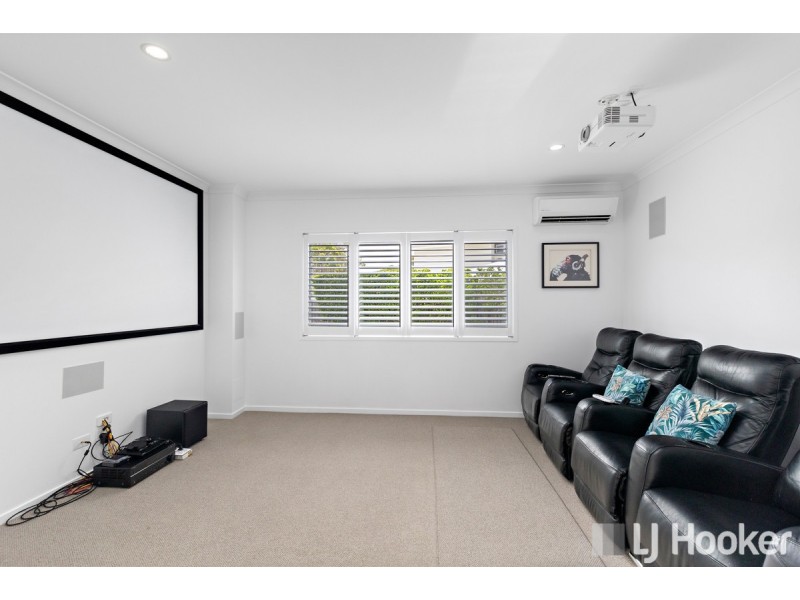 16 Acer Place, Redland Bay QLD 4165