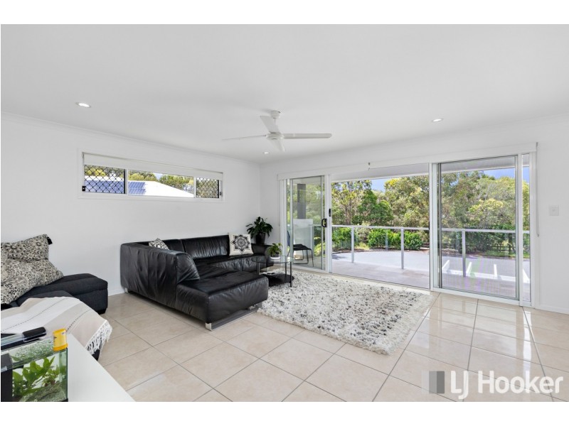 16 Acer Place, Redland Bay QLD 4165