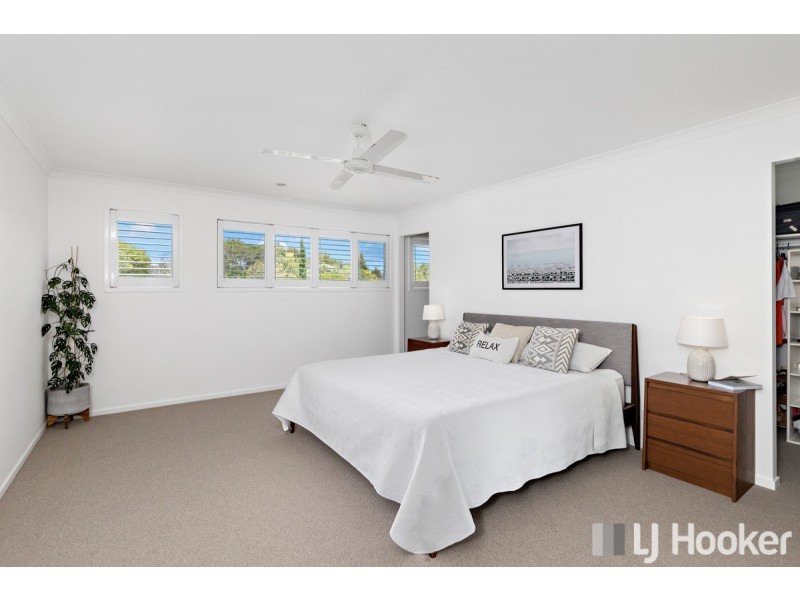 16 Acer Place, Redland Bay QLD 4165