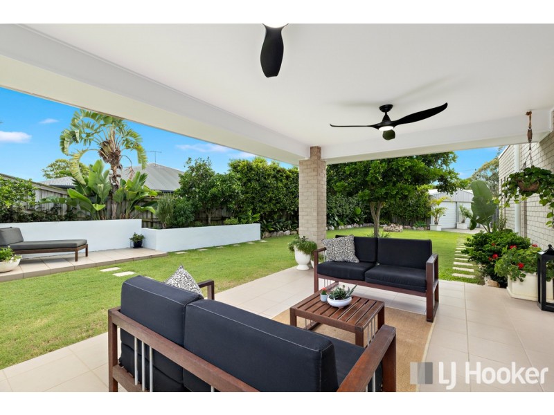 16 Acer Place, Redland Bay QLD 4165