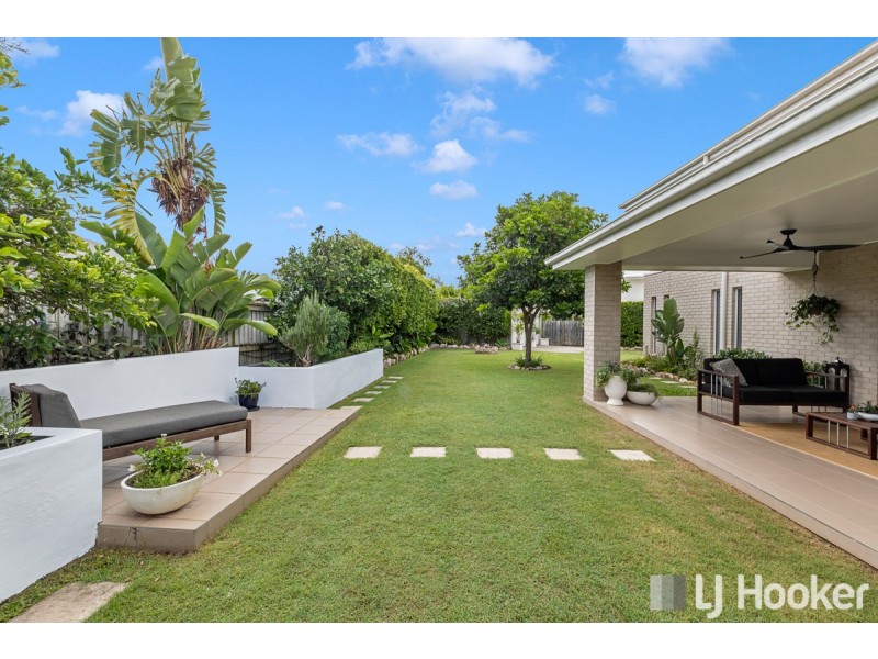16 Acer Place, Redland Bay QLD 4165