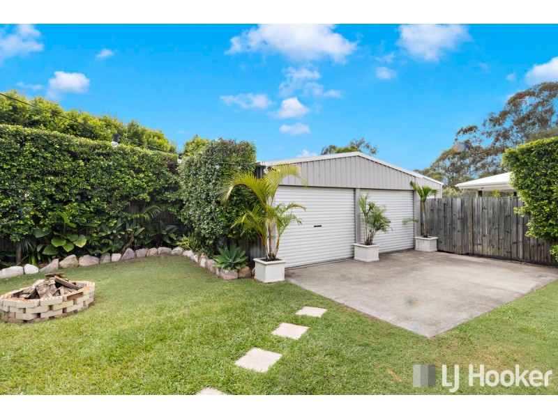16 Acer Place, Redland Bay QLD 4165