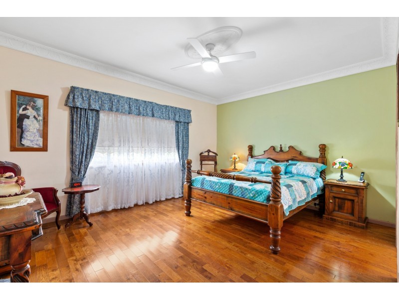 6-8 Hugh Street, Thorneside QLD 4158
