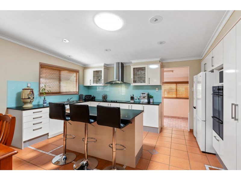 6-8 Hugh Street, Thorneside QLD 4158