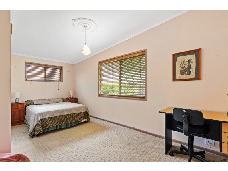 6-8 Hugh Street, Thorneside QLD 4158