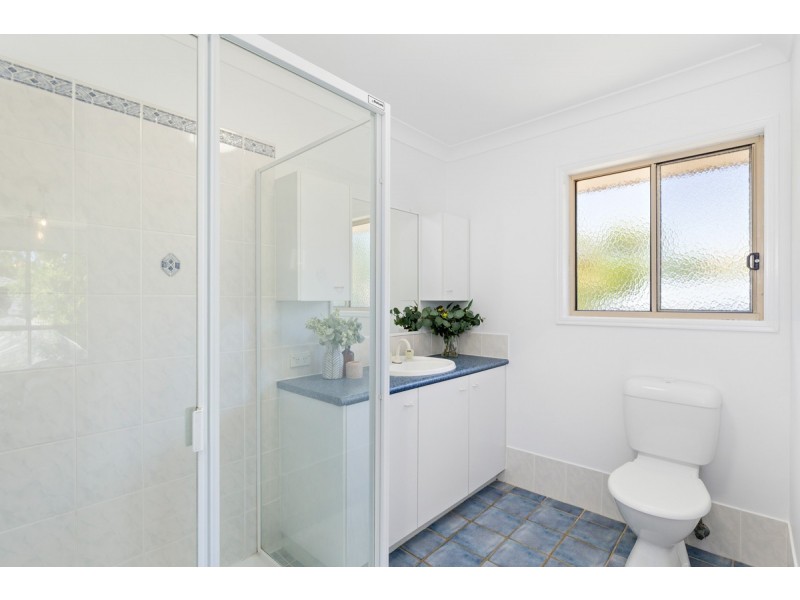 37 Chesterfield Crescent, Wellington Point QLD 4160