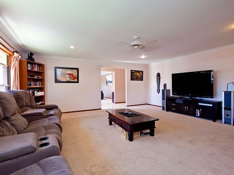 9 Biscay Street, Wellington Point QLD 4160