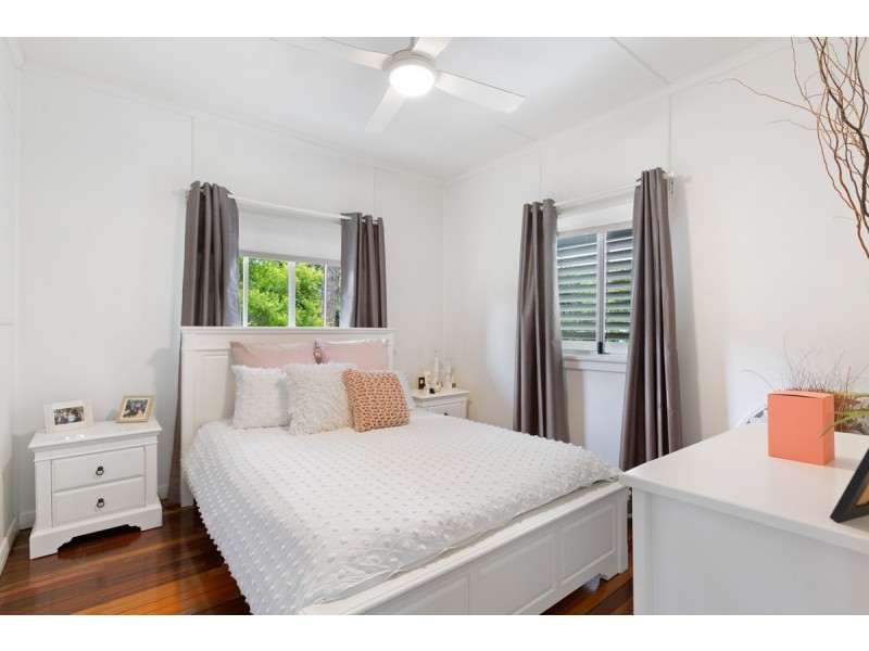 173 Whites Road, Lota QLD 4179