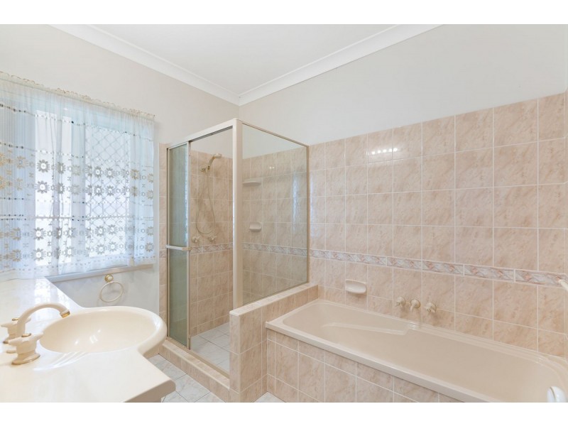 1 Eric Court, Cleveland QLD 4163