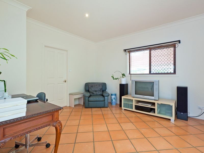 13 Cayman Crescent, Ormiston QLD 4160