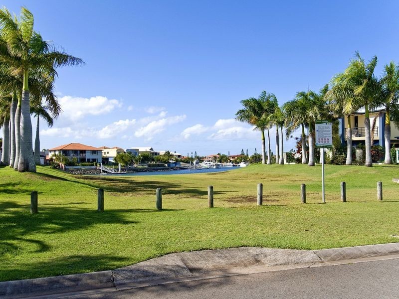 13 Cayman Crescent, Ormiston QLD 4160