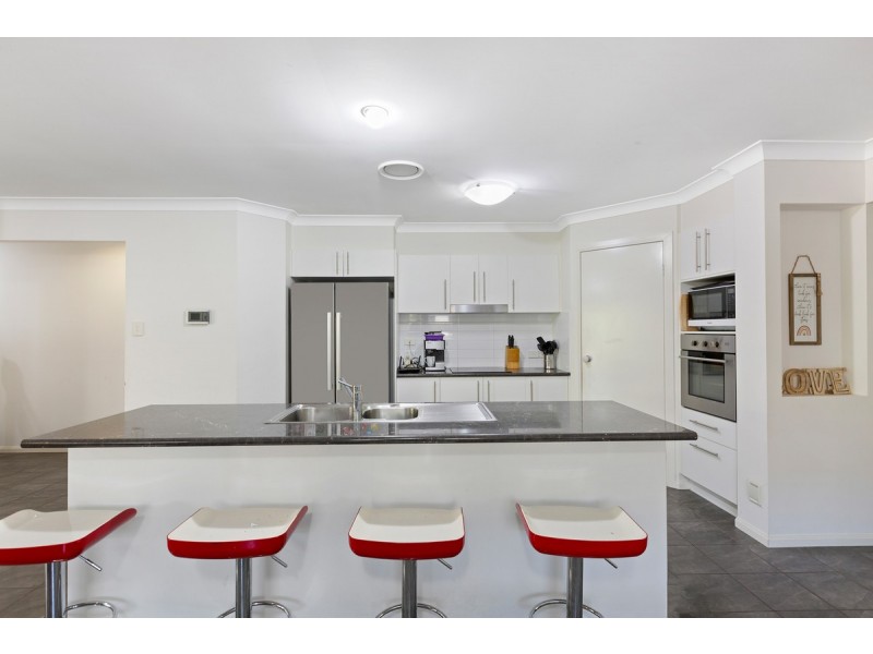 4 Cimmaron Circuit, Thornlands QLD 4164