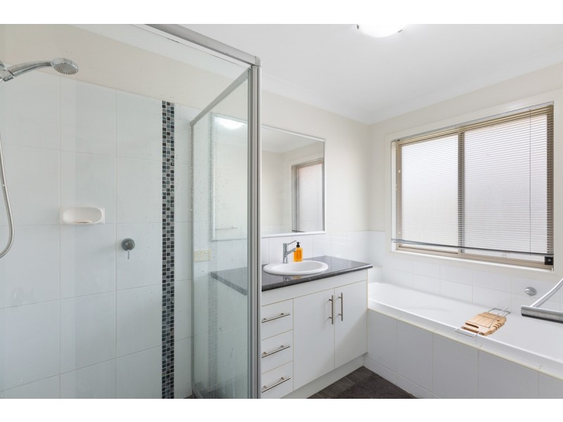 4 Cimmaron Circuit, Thornlands QLD 4164