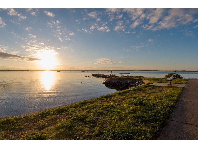 4 Botanic Street, Victoria Point QLD 4165