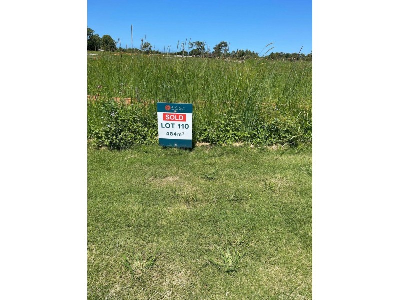 4 Botanic Street, Victoria Point QLD 4165