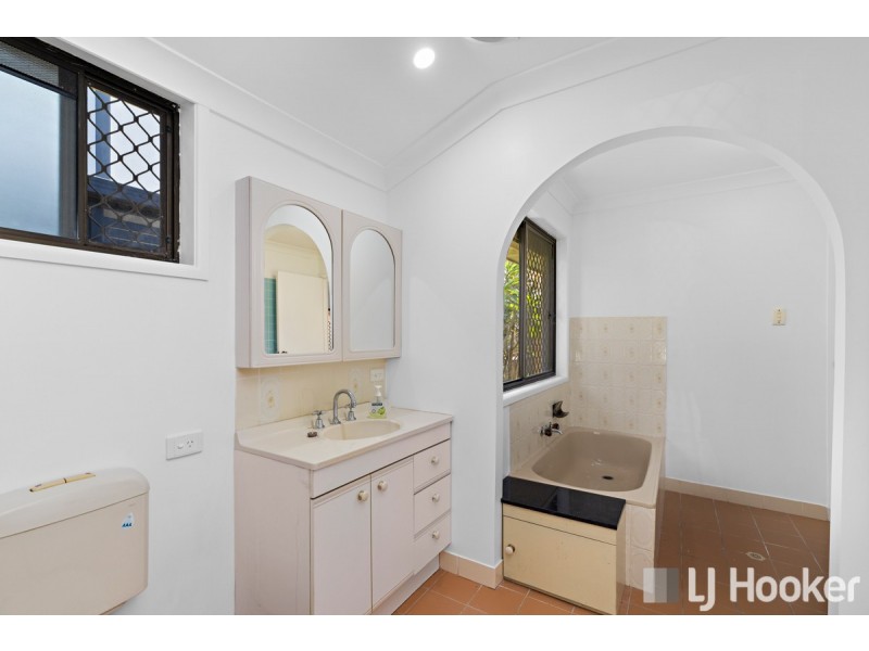 13 Macadamia Street, Victoria Point QLD 4165