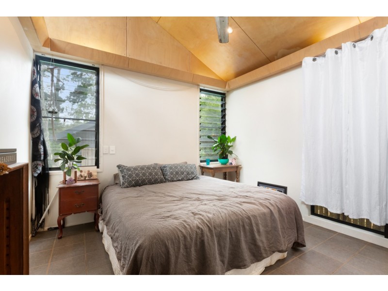 14 Thompson Esplanade, Russell Island QLD 4184