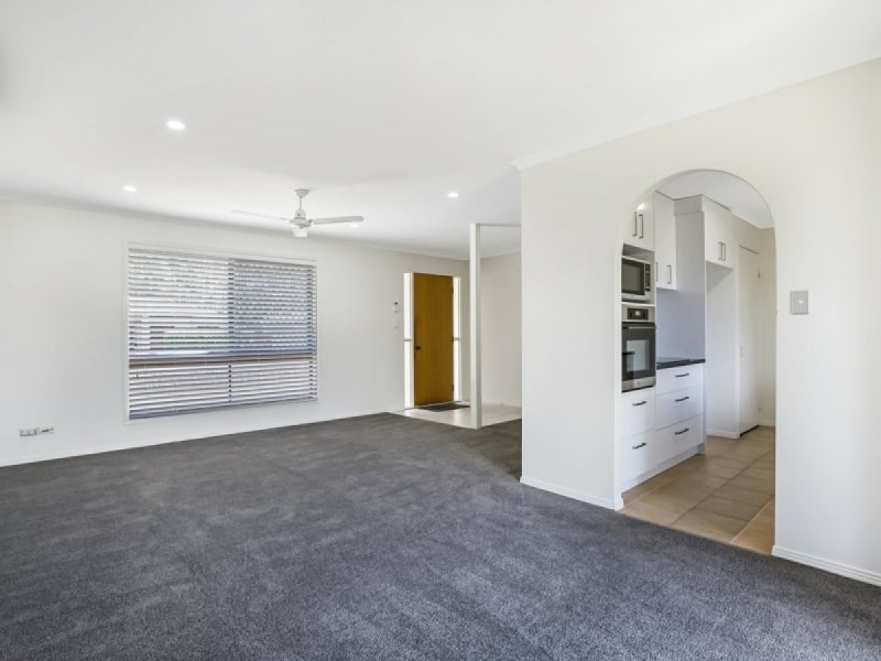 1 Tea Tree Court, Victoria Point QLD 4165