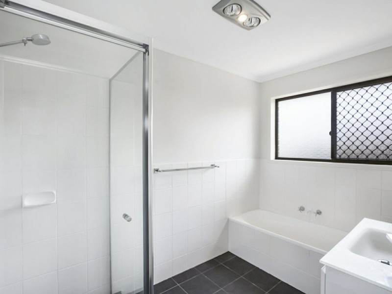 1 Tea Tree Court, Victoria Point QLD 4165