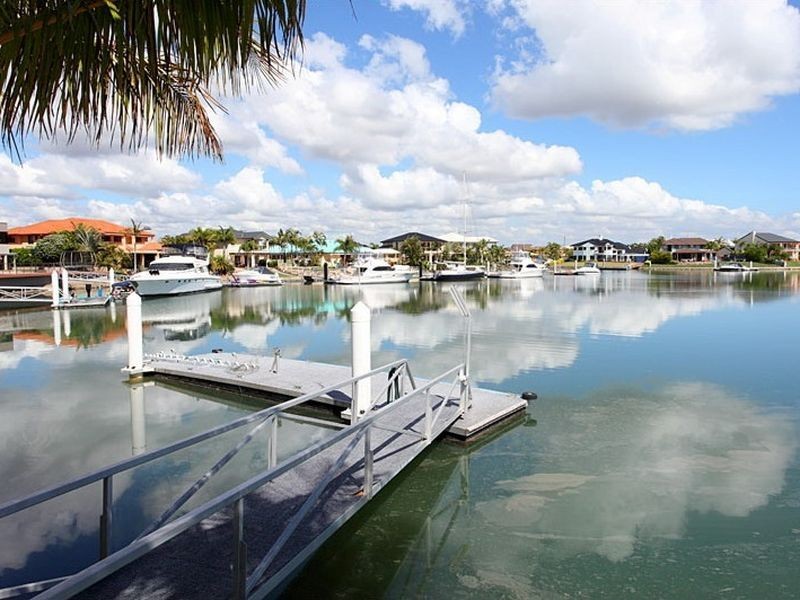 16 Sommersea Drive, Raby Bay QLD 4163