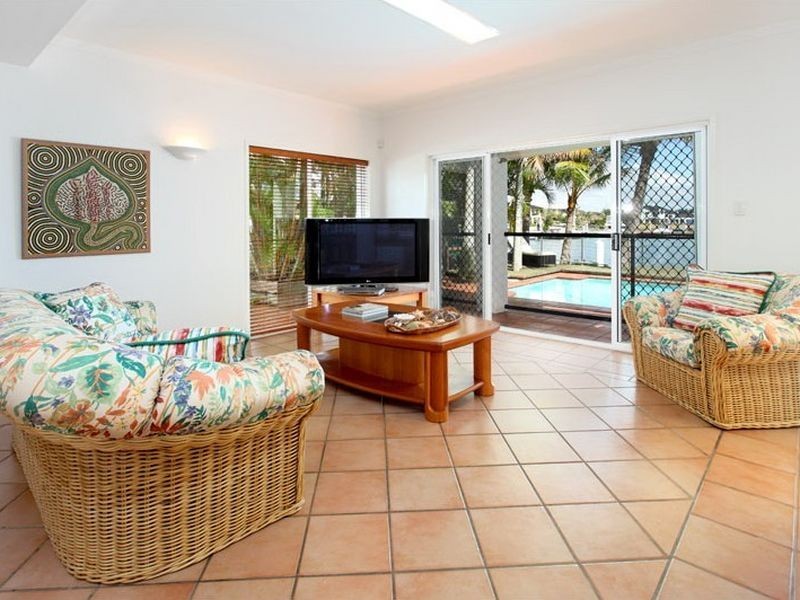 16 Sommersea Drive, Raby Bay QLD 4163