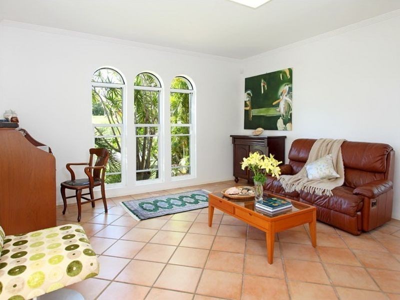 16 Sommersea Drive, Raby Bay QLD 4163