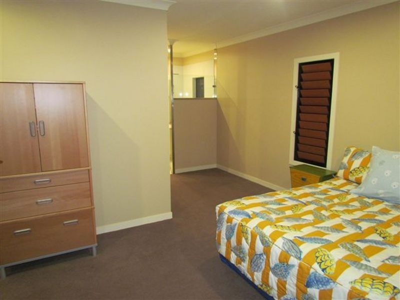 23 Hoskins Drive, Wellington Point QLD 4160