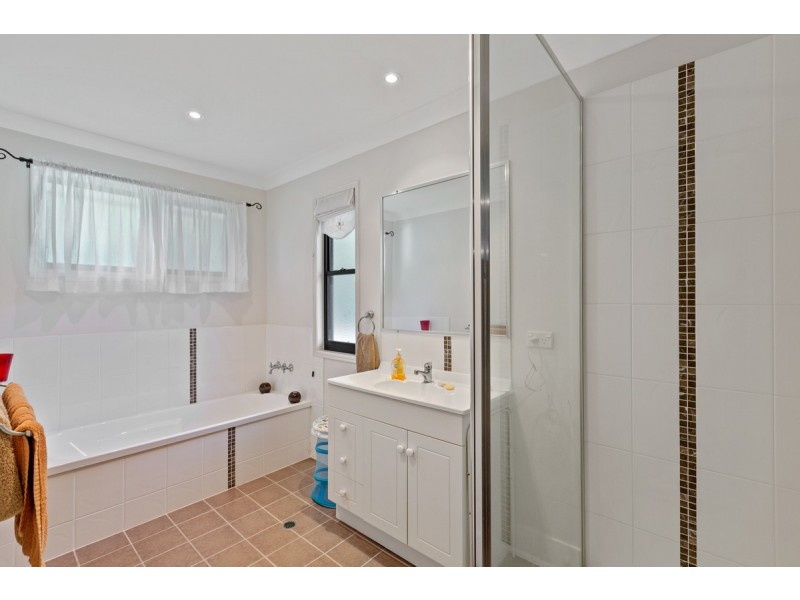 3 Timothy Street, Macleay Island QLD 4184