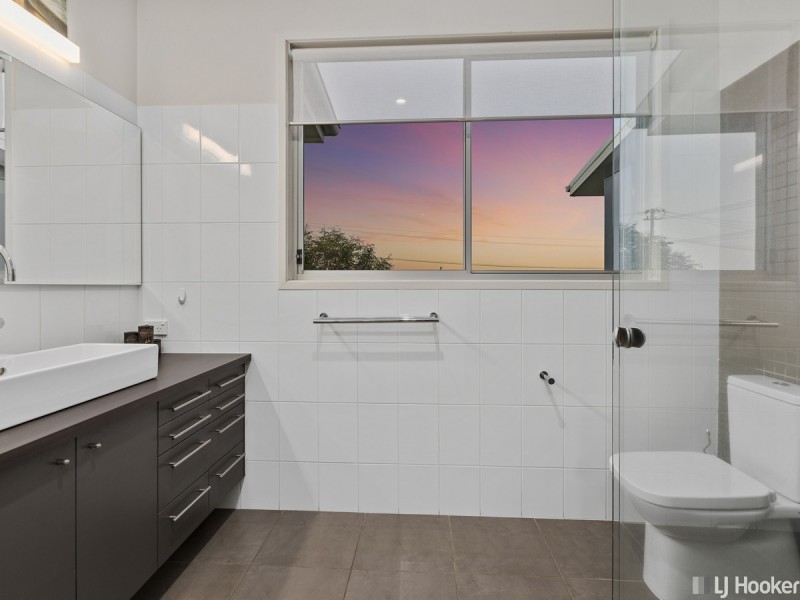 107 Habitat Drive, Redland Bay QLD 4165