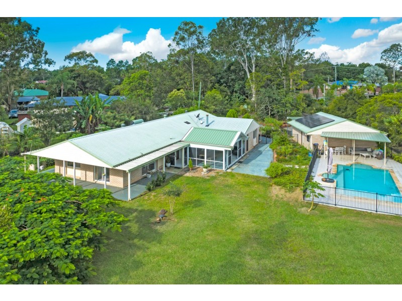 27 Tipuana Drive, Capalaba QLD 4157