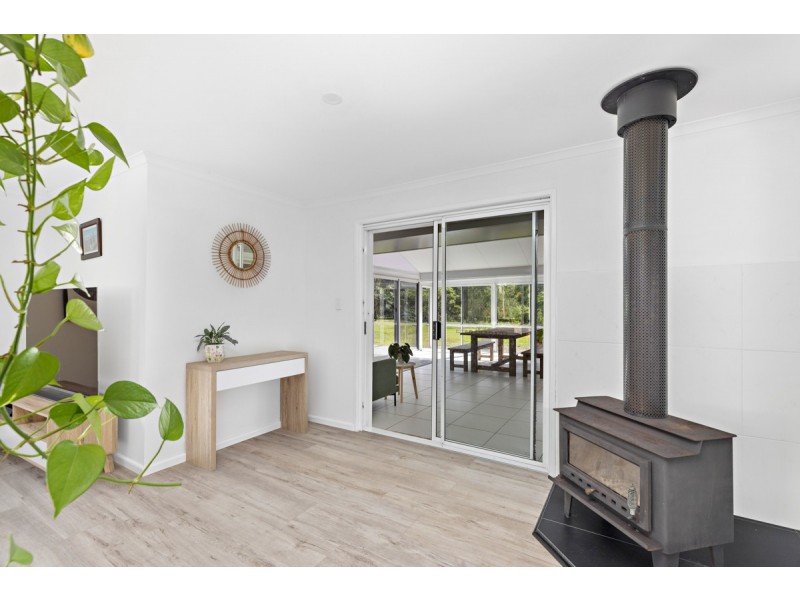 27 Tipuana Drive, Capalaba QLD 4157