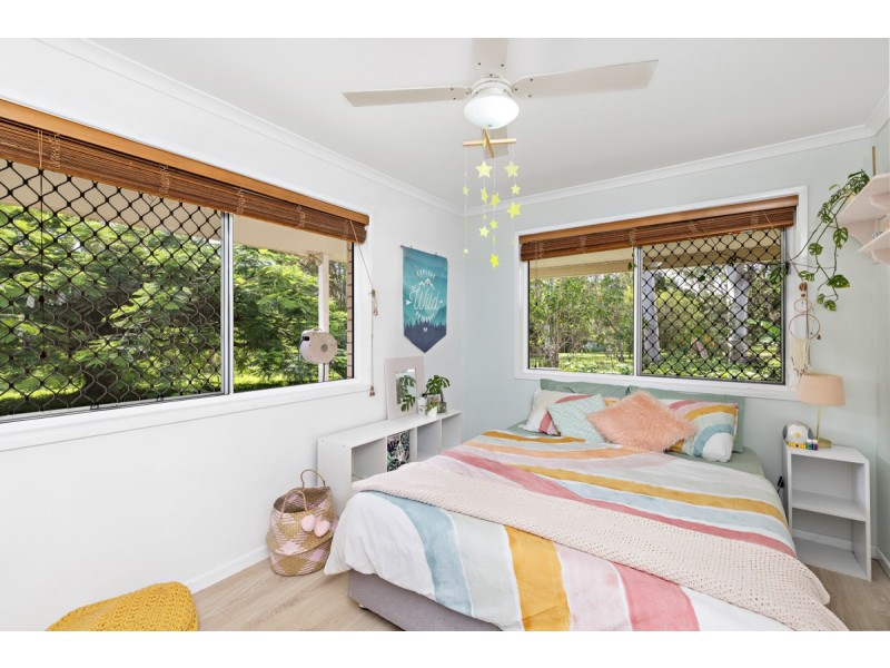 27 Tipuana Drive, Capalaba QLD 4157