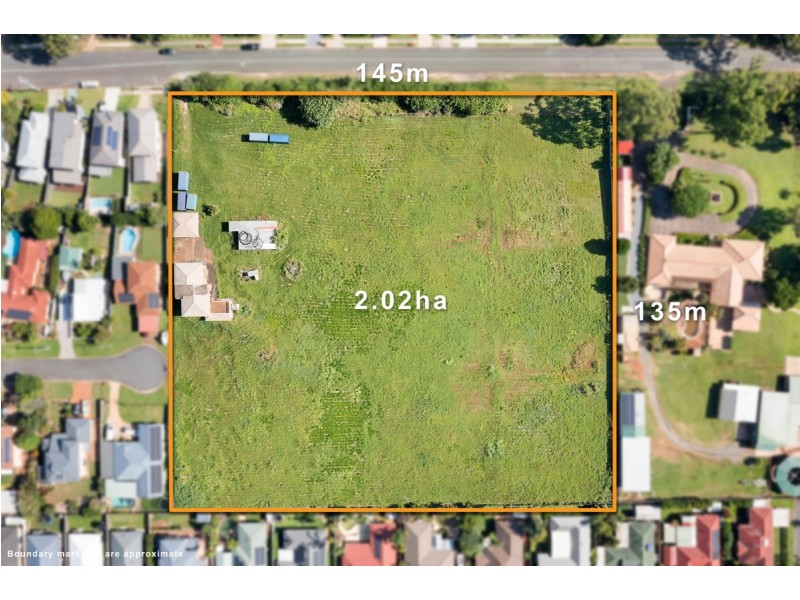 19 Creek Road, Birkdale QLD 4159