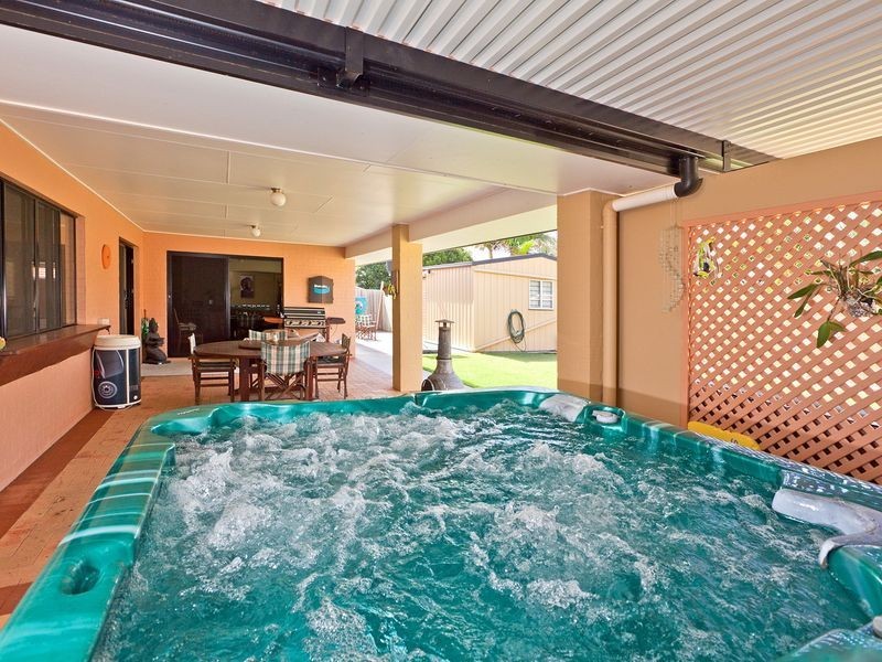 18 Hawkins Place, Thornlands QLD 4164