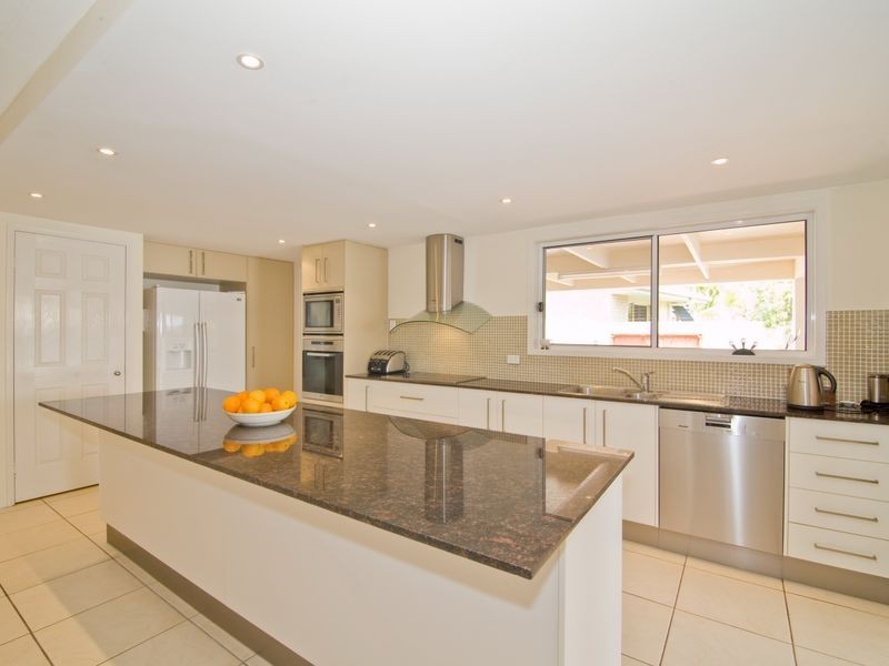 22 Carling Court, Raby Bay QLD 4163
