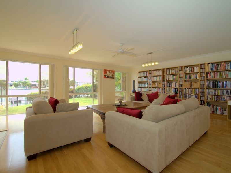 22 Carling Court, Raby Bay QLD 4163
