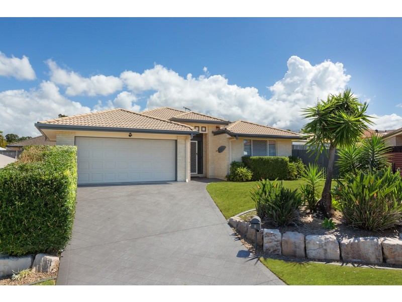 8 Kelsall Close, Victoria Point QLD 4165